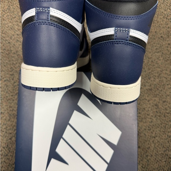 Jordan 1 Retro High OG Midnight Navy Kids Sneakers - Navy and White - Picture 4 of 6